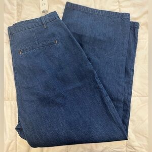 NWT! Abercrombie blue denim, Curve Love Ultra High Rise, Wide Leg, 32/14 Short